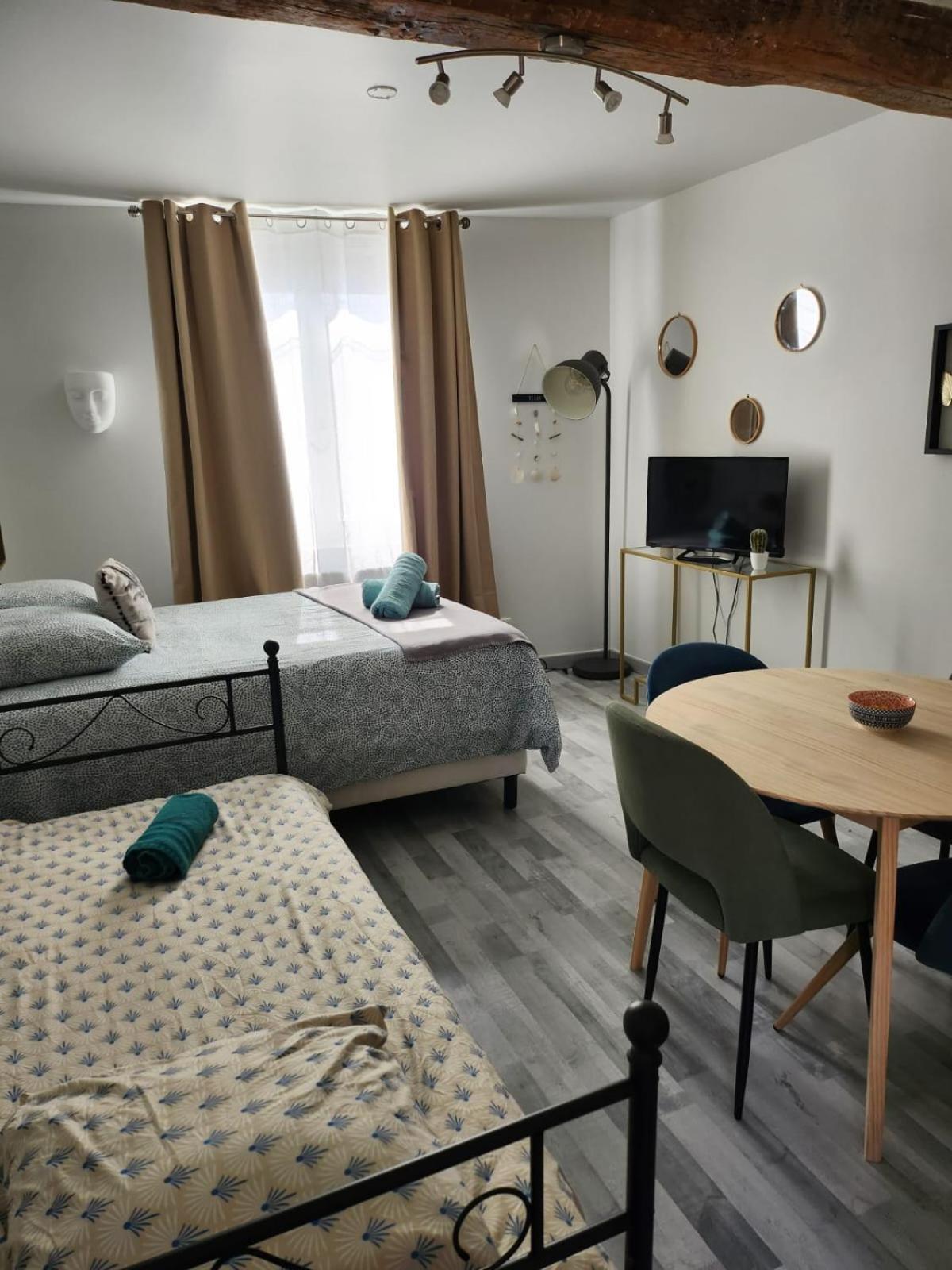 Sleep'In Orleans Centre-Studio Confortable Et Cosy Dış mekan fotoğraf