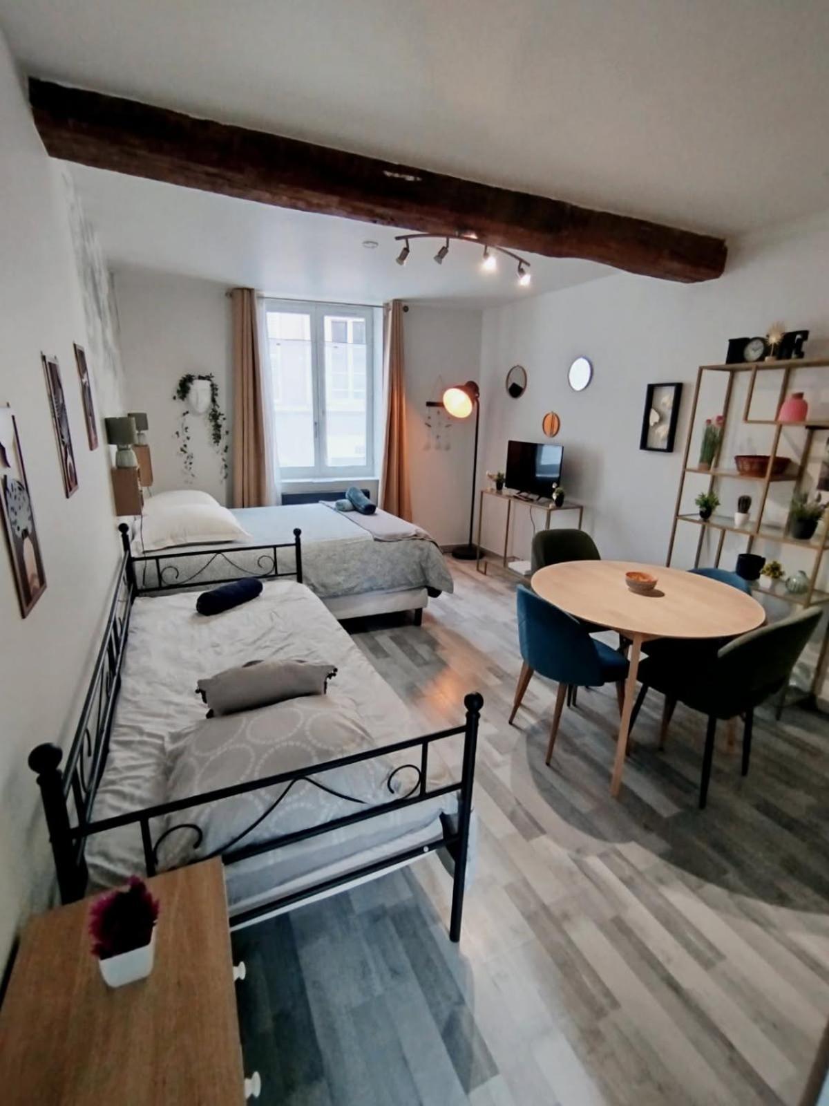 Sleep'In Orleans Centre-Studio Confortable Et Cosy Dış mekan fotoğraf